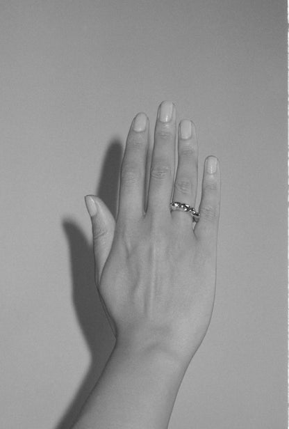 Thin Wave Ring